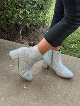 Load image into Gallery viewer, Girls Boots/Silver-Iceberg-12K