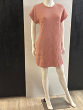 Load image into Gallery viewer, Women Dress/Mauve-ED6807