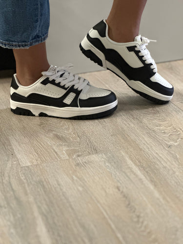 Women Tennis Shoes/Black White-Rich-3