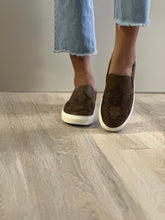 Load image into Gallery viewer, Very G Women Slip-on/Chocolate-marian