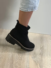 Load image into Gallery viewer, Very G Women Boots/Black-Dashing