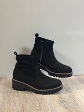 Load image into Gallery viewer, Very G Women Boots/Black-Dashing