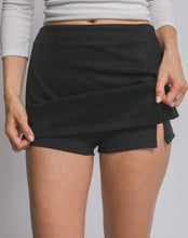 Load image into Gallery viewer, Women Skort/Black-60075KN