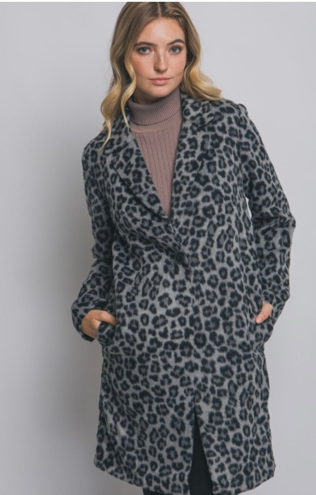 Women Coat/Black Leopard Print-80362