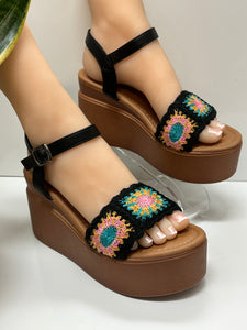 Women Sandals/Black-Vineyard-12