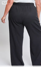 Load image into Gallery viewer, Women Plus Pants/Black-XP715R1
