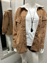 Load image into Gallery viewer, Women  Jacket/Camel-J13596