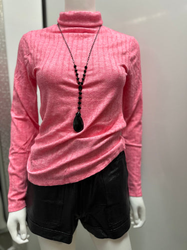 Women Top/Viva Magenta-HT-2202Y