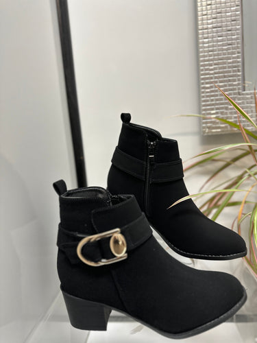 Women Boots/Black-Annabele-9