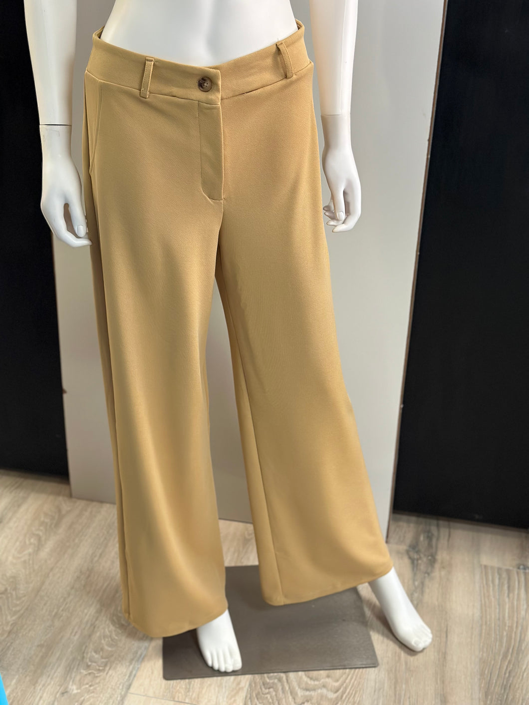 Women Pants/Camel-IP9049