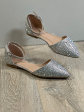 Load image into Gallery viewer, Women Flats/Silver-Showy-82