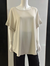 Load image into Gallery viewer, Women Plus Top/Bone-QT-3500XN