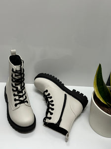 Women Boots/Off-White-Epsom