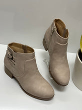 Load image into Gallery viewer, Women Boots/Clay-Boyet