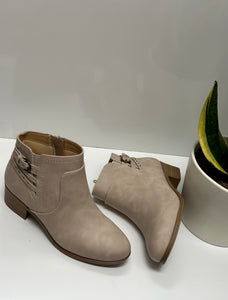 Women Boots/Clay-Boyet
