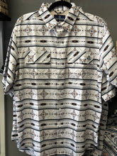 Load image into Gallery viewer, Men Cool Short Sleeve Shirt 128 Brown