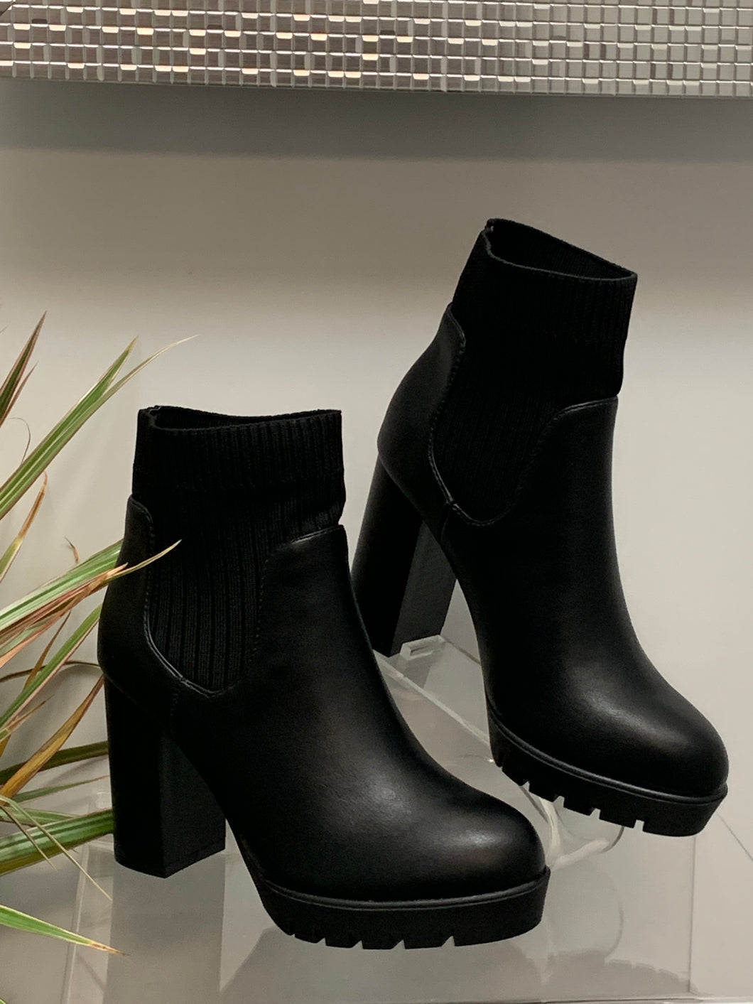 Women Boots/Black-Pauley-46