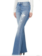 Load image into Gallery viewer, Women Jeans/Medium Blue-1706MM